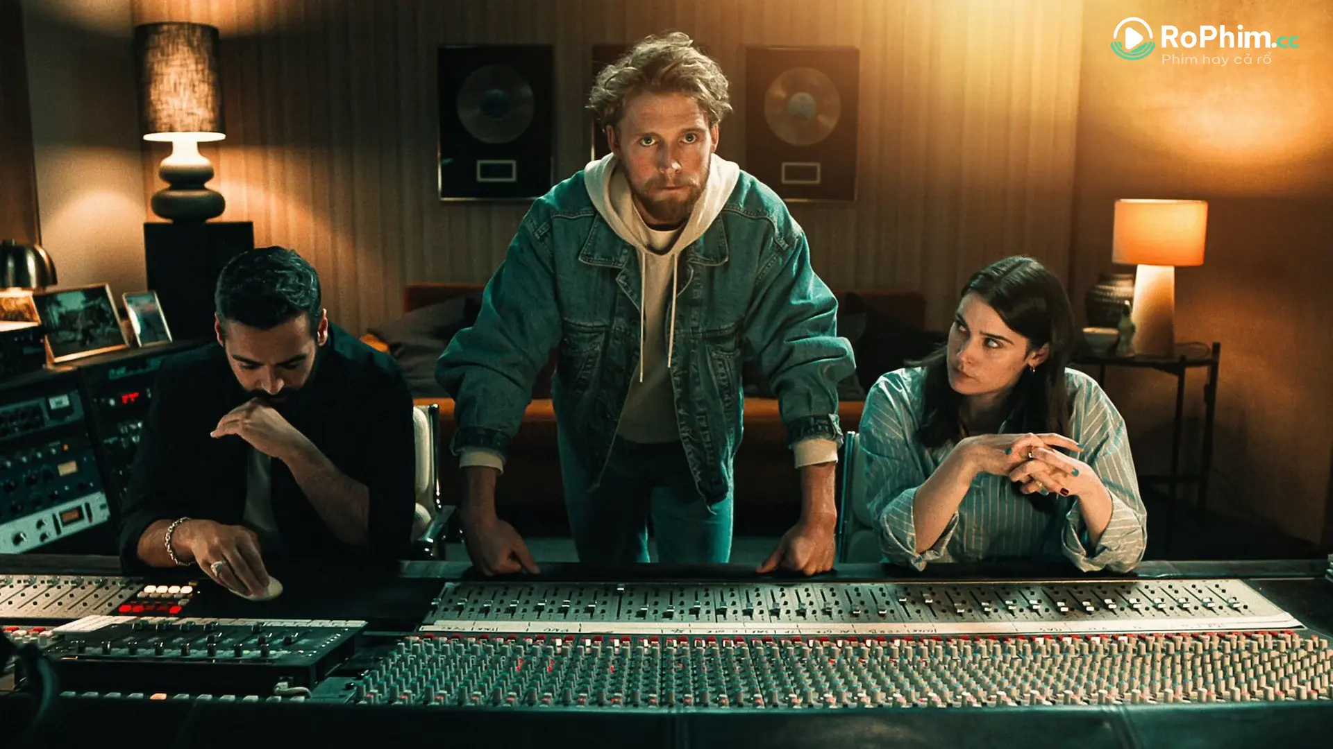 Christopher: Một Cuộc Đời Đam Mê và Khát Vọng Tập Full