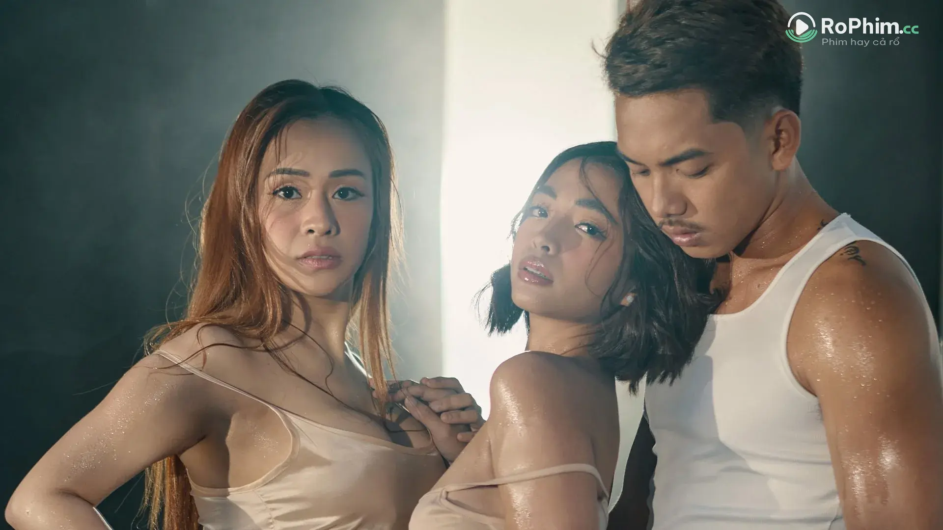 Hai Chị Em Gợi Cảm Tập Full