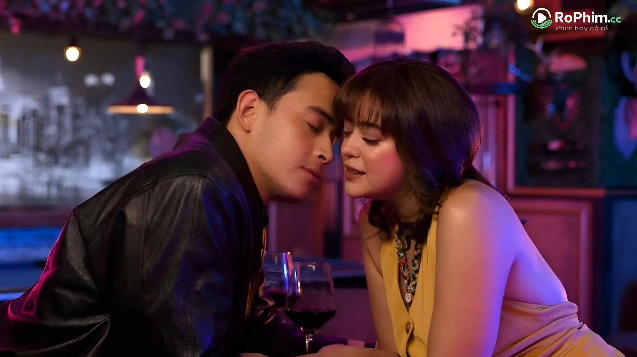 Lưng Chừng Đam Mê Tập Full